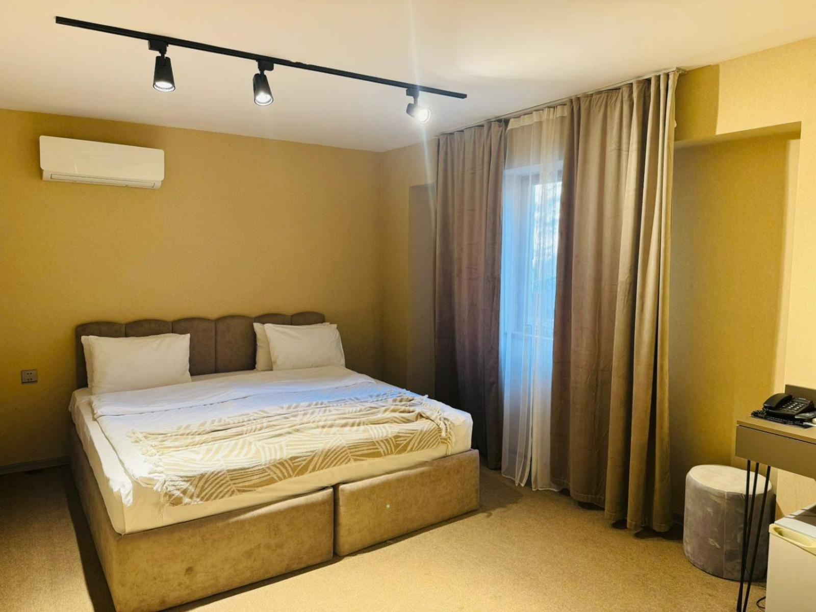 Dastan Hotel บากู ภายนอก รูปภาพ